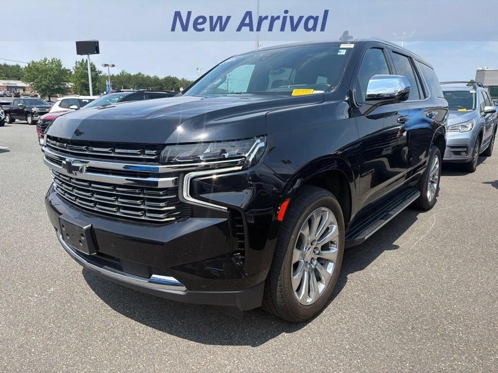 Used 2021 Chevrolet Tahoe Premier w/ Premium Package AWD/4WD image 1