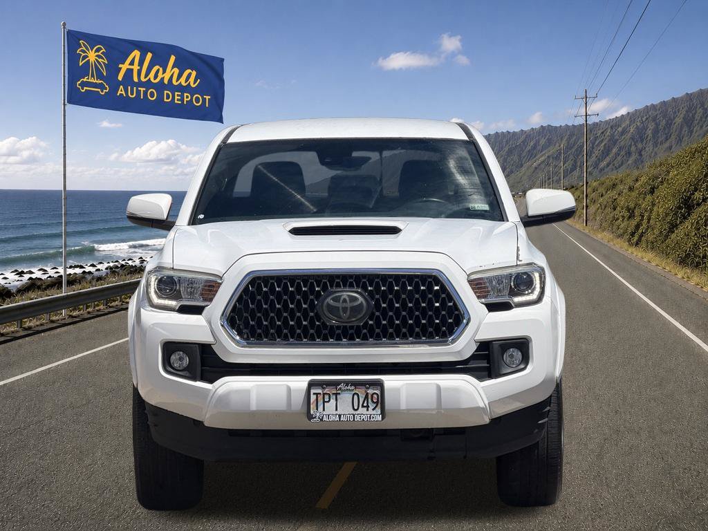 Used 2018 Toyota Tacoma TRD Sport AWD/4WD image 7
