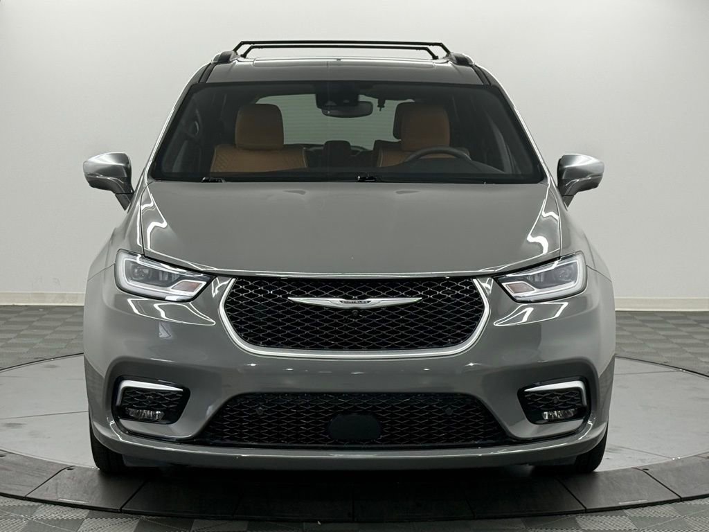 Used 2022 Chrysler Pacifica Pinnacle FWD image 6