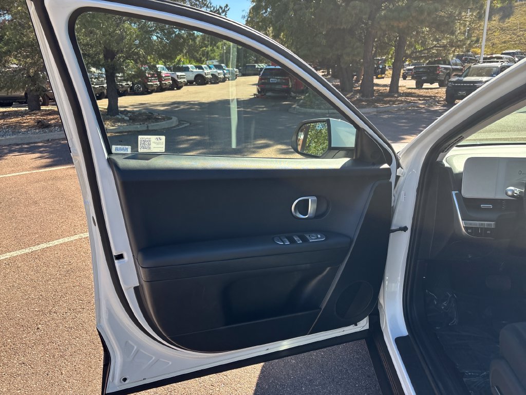 Certified 2024 Hyundai Ioniq 5 SEL AWD/4WD image 9