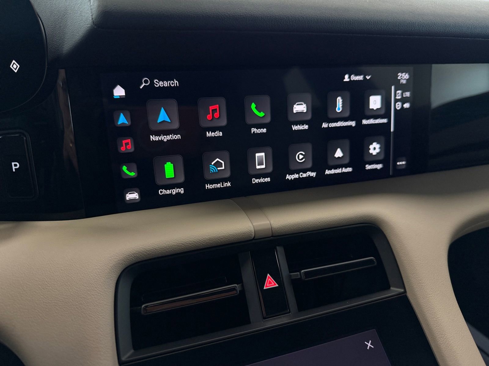 Used 2022 Porsche Taycan image 29