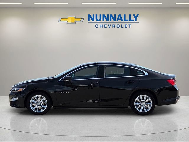 Used 2025 Chevrolet Malibu LT FWD image 2