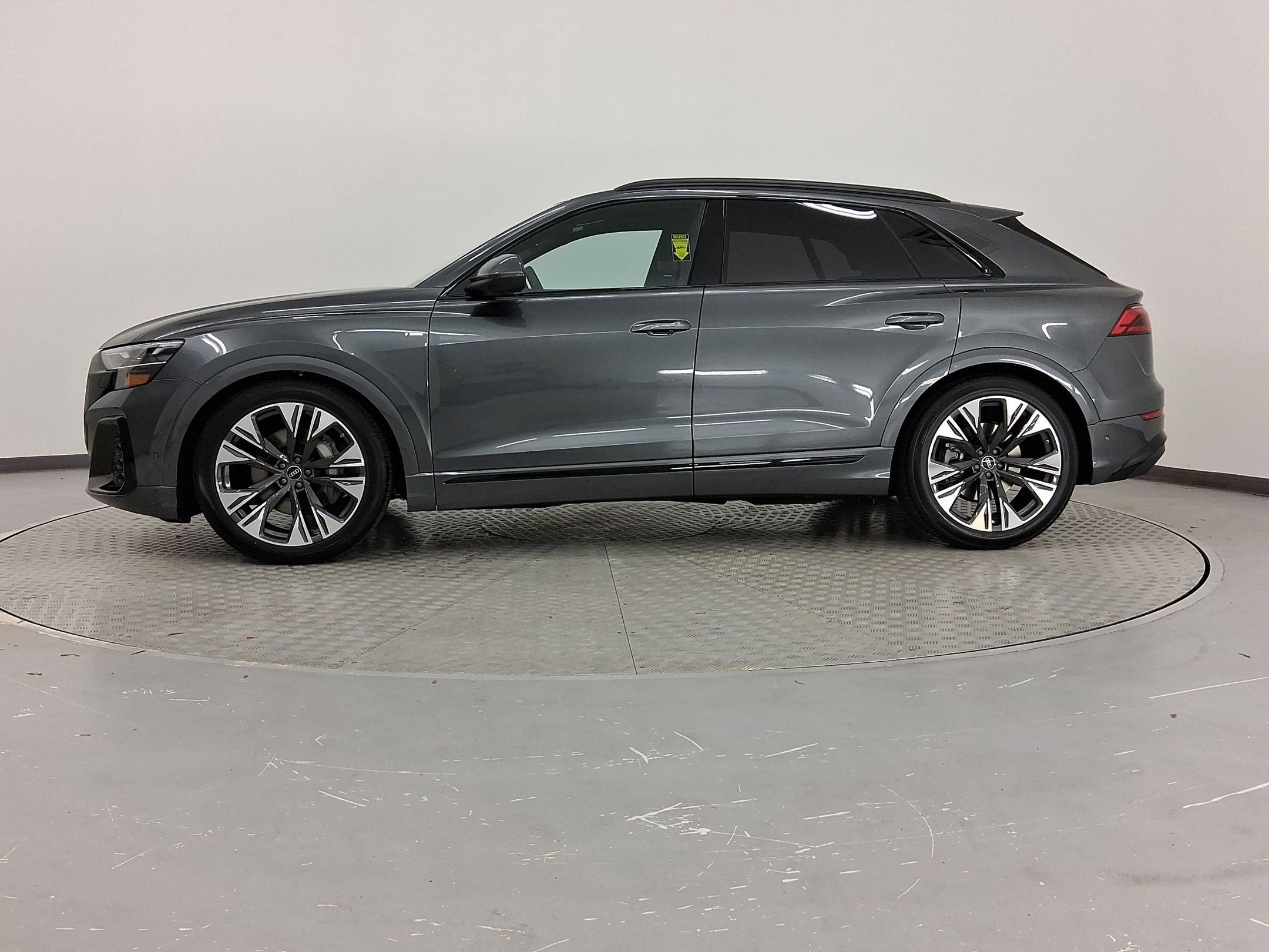 New 2026 Audi Q8 Prestige image 2