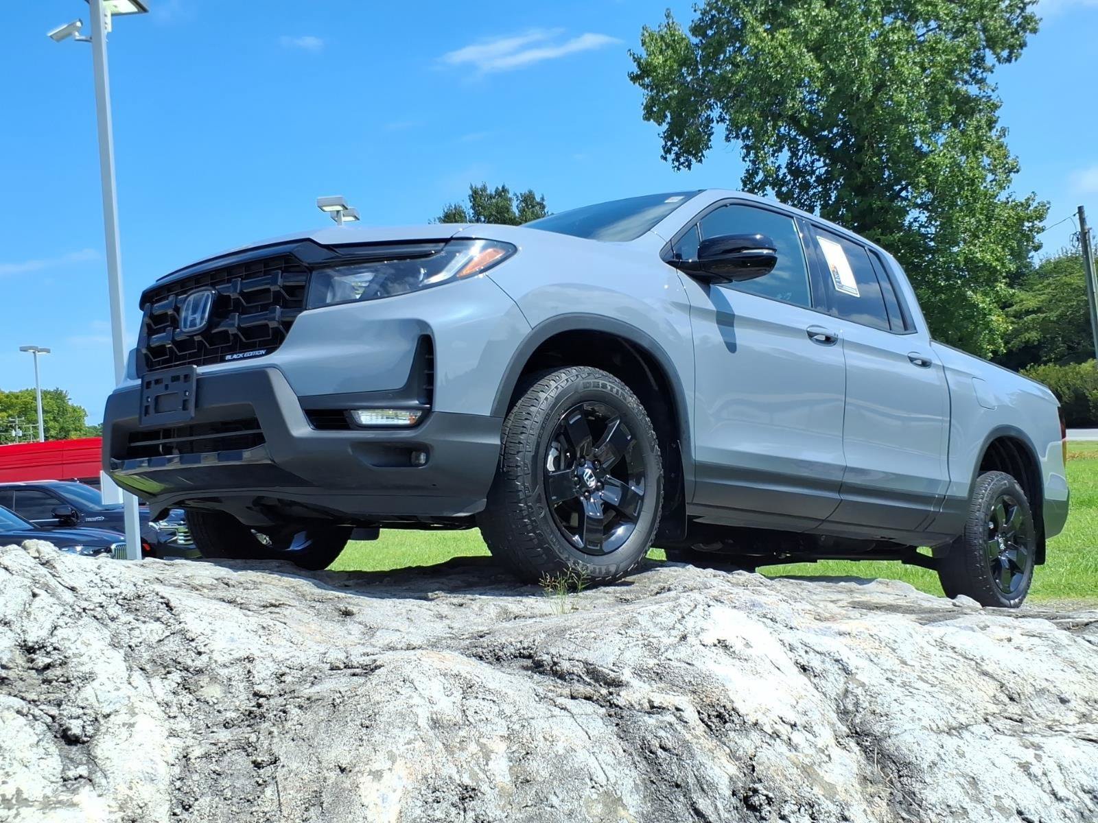 Used 2024 Honda Ridgeline Black Edition image 1