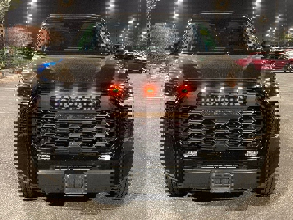 Used 2023 Toyota Tundra Limited video 2