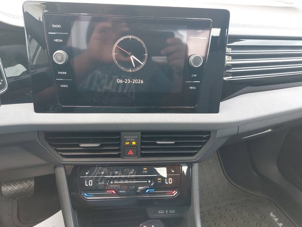New 2026 Volkswagen Jetta SE FWD image 16