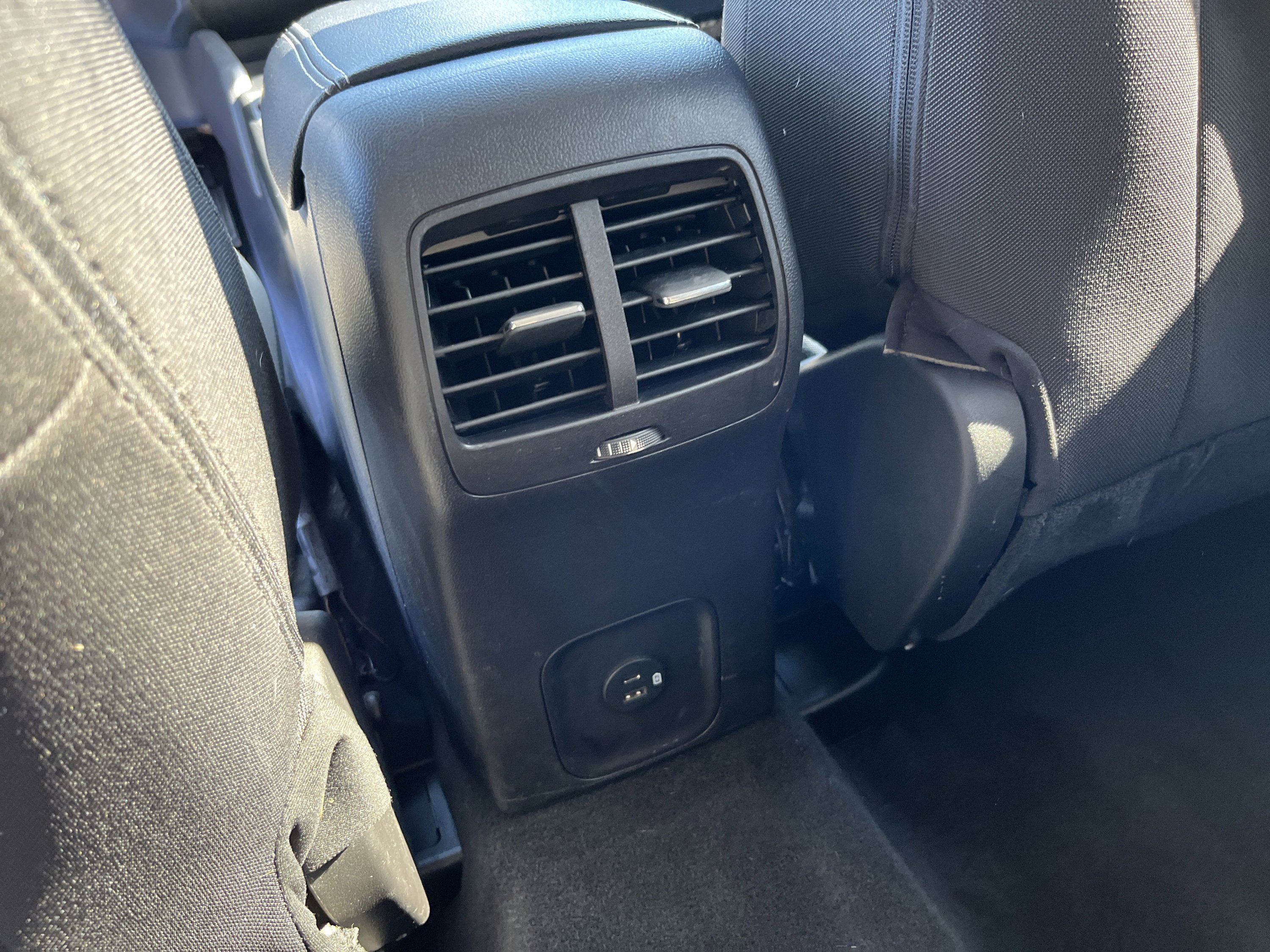 Used 2022 Ford Escape SE w/ Cold Weather Package AWD/4WD image 29