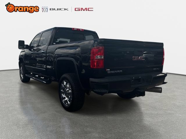 Used 2019 GMC Sierra 2500 Denali w/ Duramax Plus Package AWD/4WD image 5