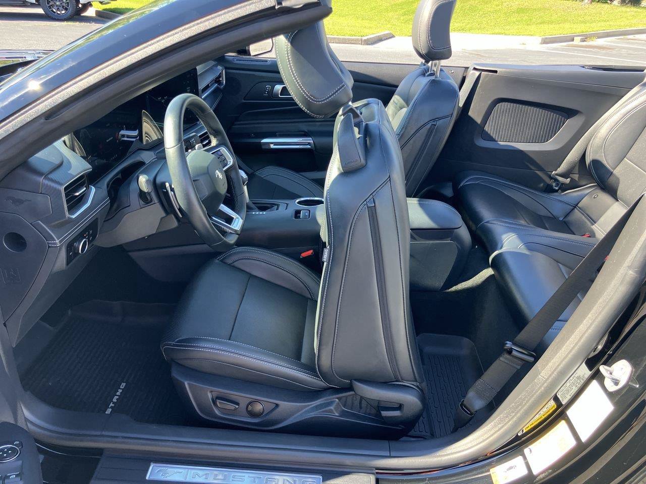 Used 2025 Ford Mustang GT Premium RWD image 31