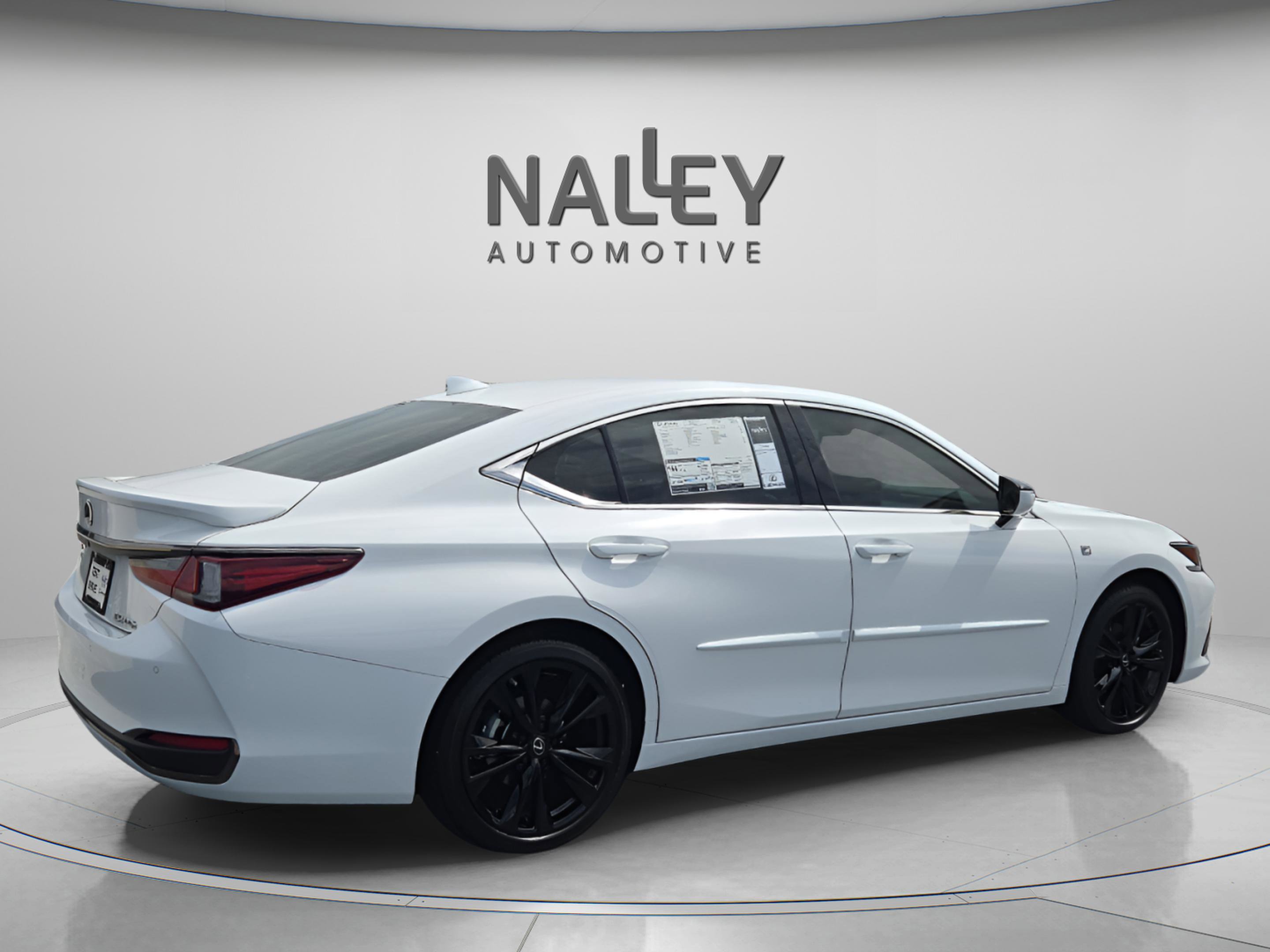 New 2025 Lexus ES 300h F Sport image 4