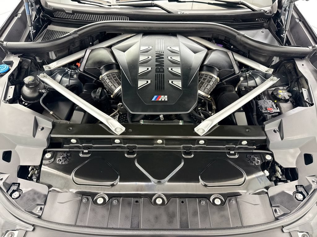 Used 2024 BMW X5 M60i AWD/4WD image 28