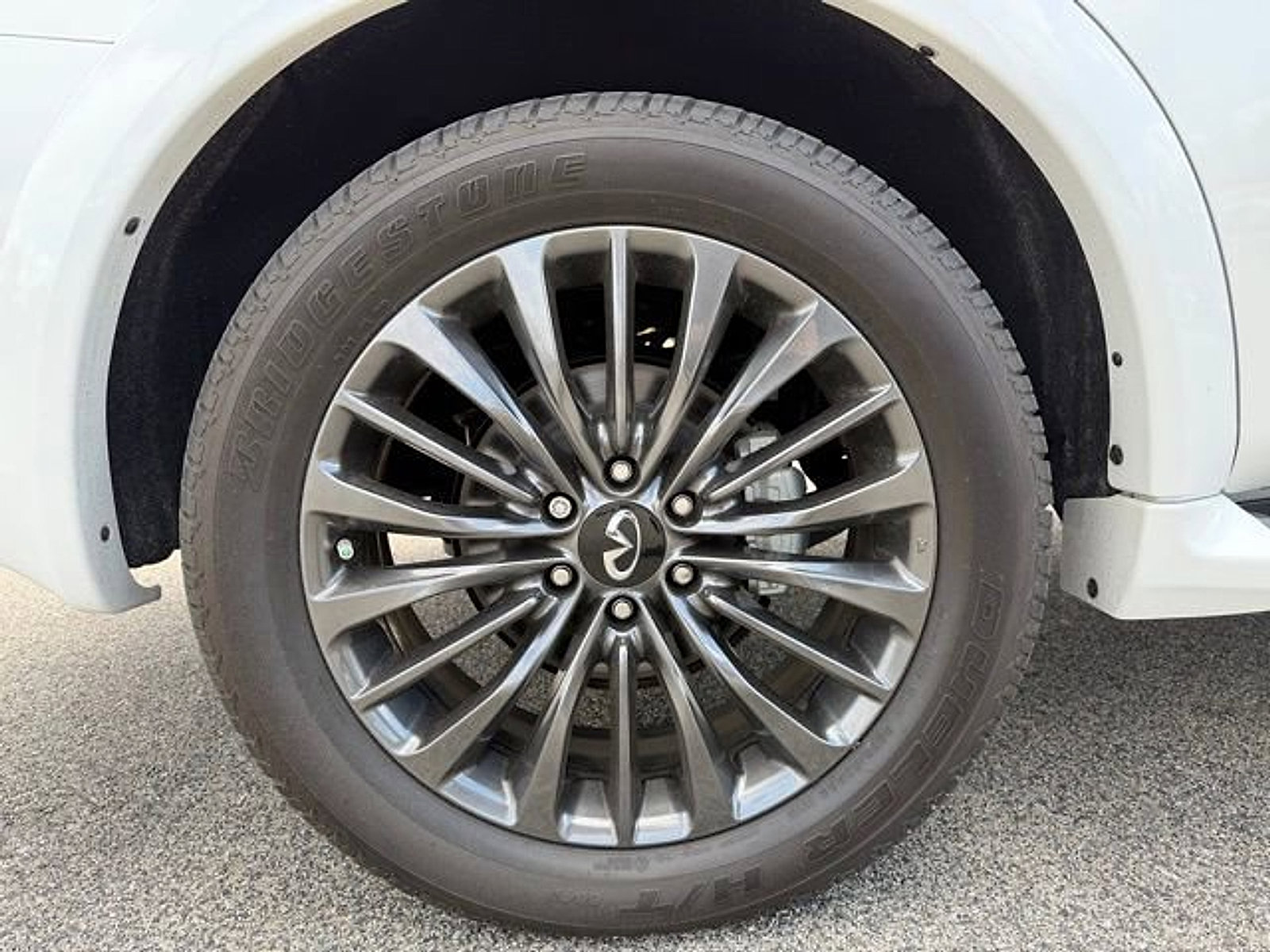 Certified 2024 INFINITI QX80 Sensory image 25