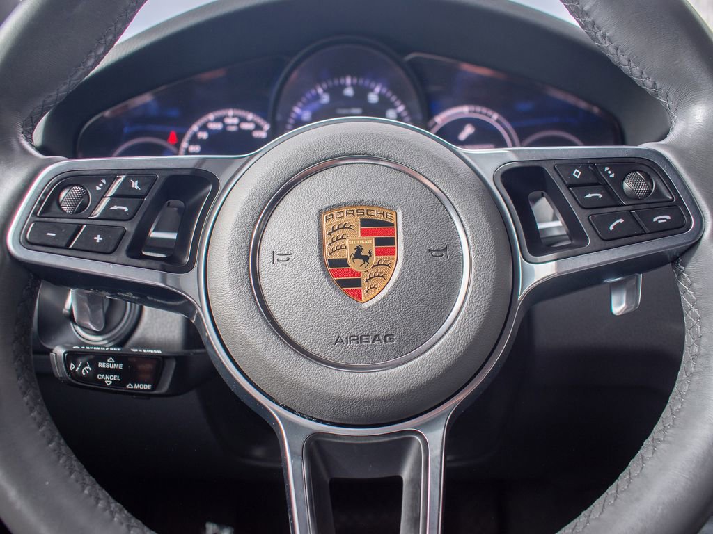 Used 2022 Porsche Cayenne AWD/4WD image 15