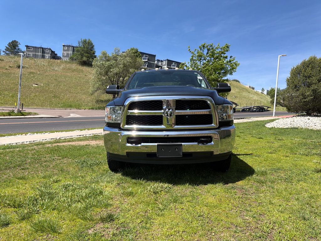 Used 2018 RAM 3500 Tradesman w/ Chrome Appearance Group AWD/4WD image 2
