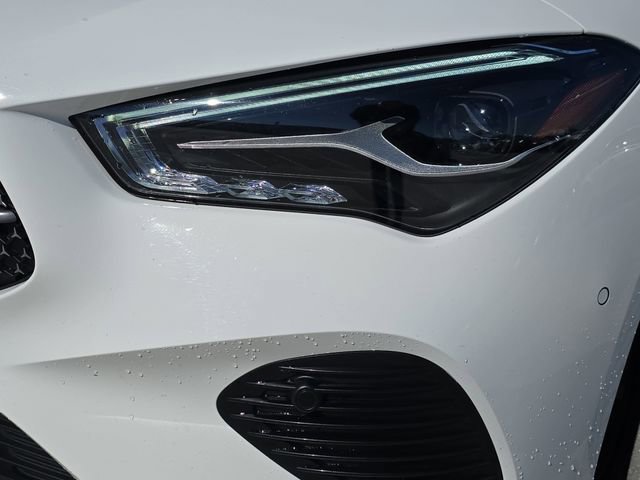 Used 2025 Mercedes-Benz CLA 250 image 33