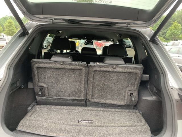 Used 2022 Volkswagen Tiguan SE R-Line image 20