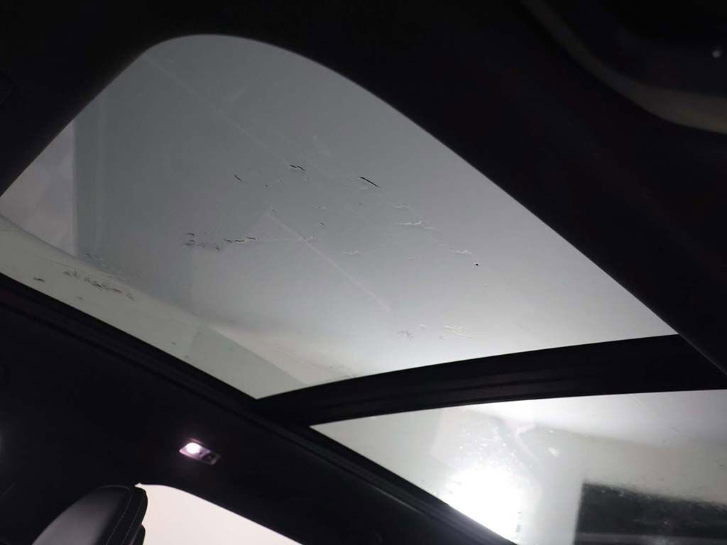 Used 2018 Volvo XC60 T6 R-Design w/ Vision Package image 23