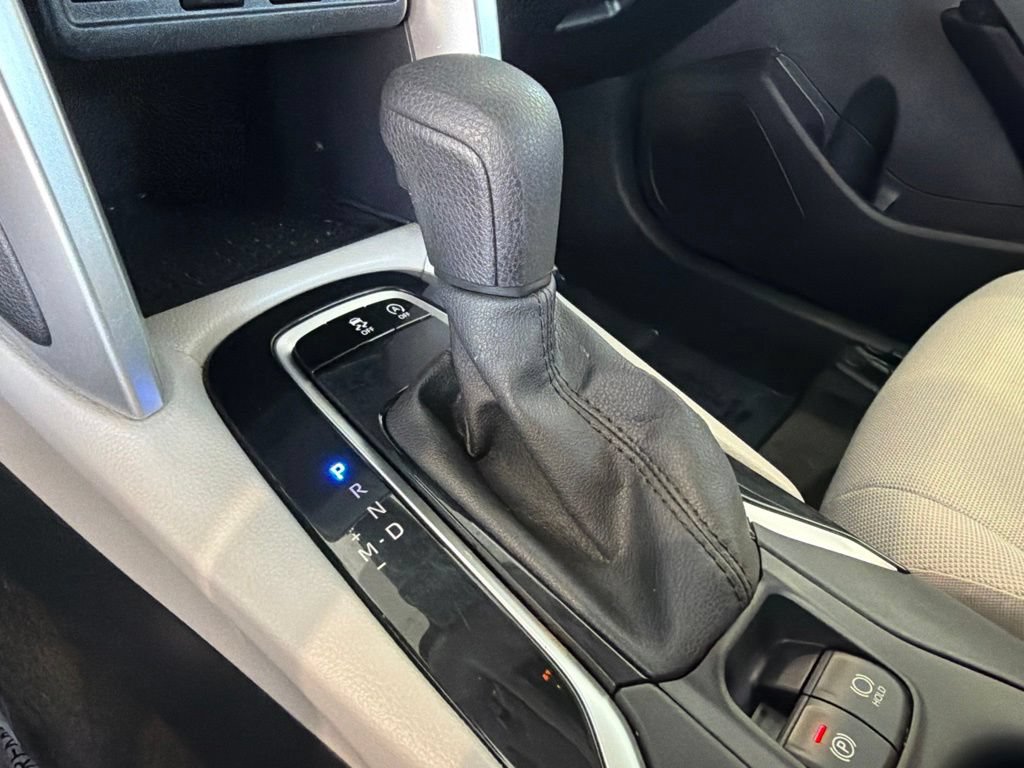 Used 2024 Toyota Corolla Cross L FWD image 25