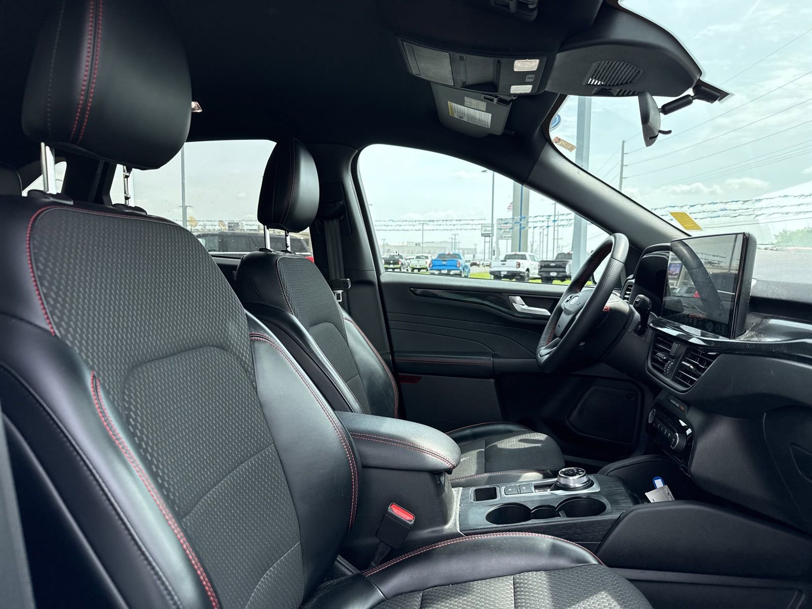 Used 2023 Ford Escape ST-Line w/ Tech Pack #1 image 7