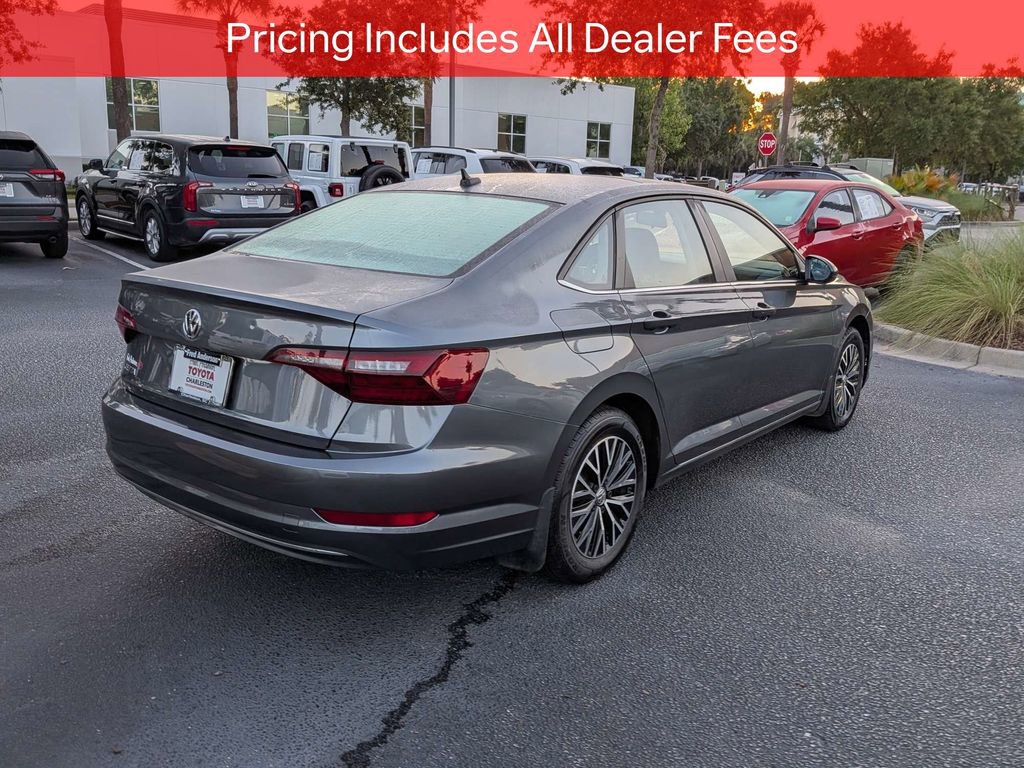 Used 2020 Volkswagen Jetta SE w/ SE Cold Weather Package FWD image 4
