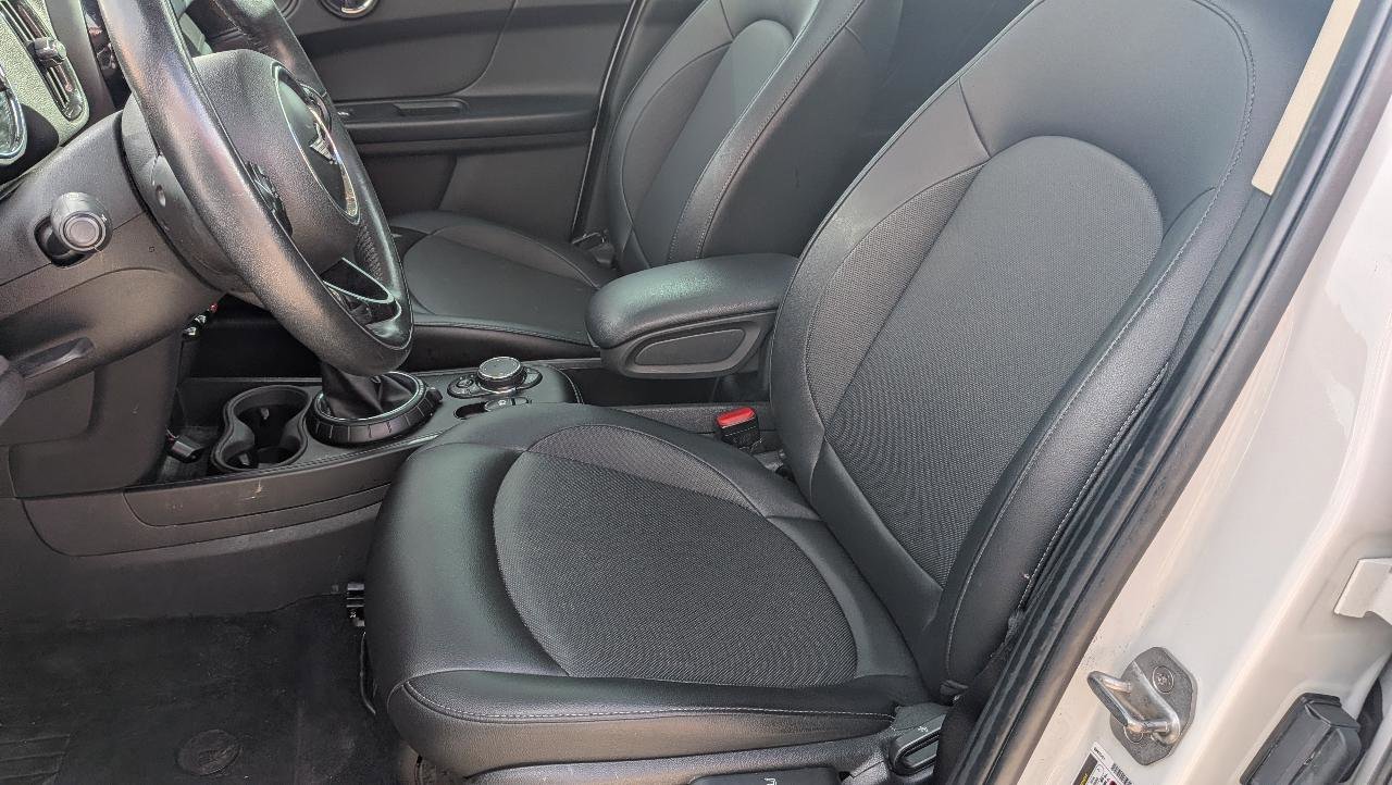 Used 2017 MINI Cooper Countryman FWD image 9