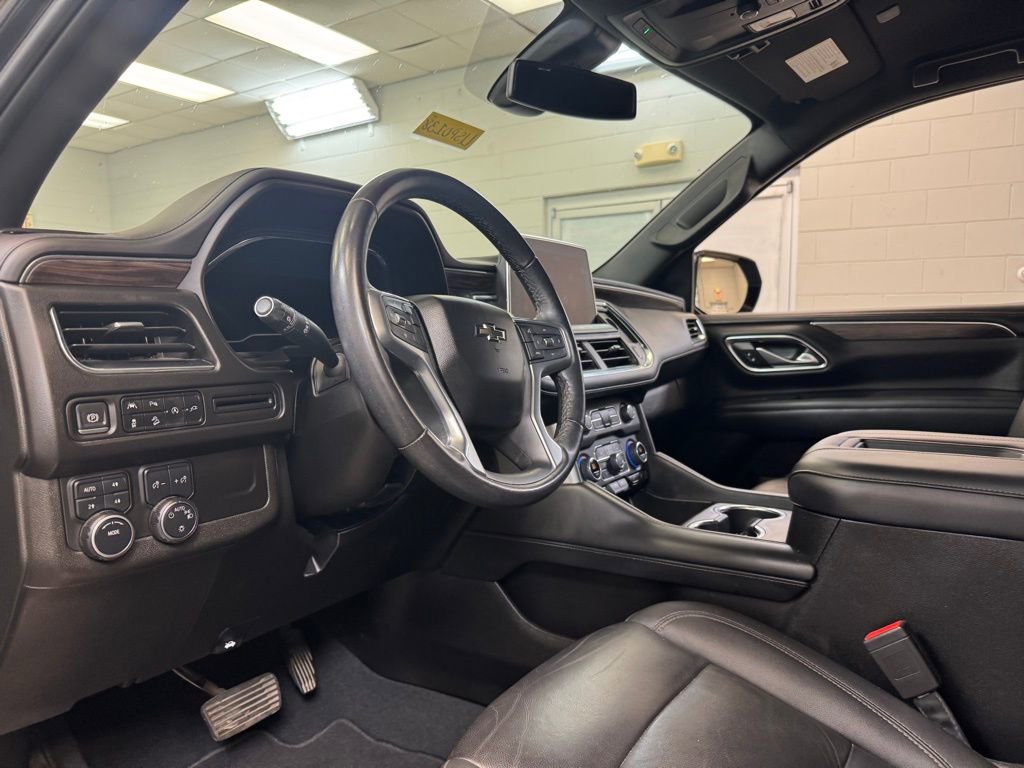 Used 2022 Chevrolet Suburban Z71 AWD/4WD image 13