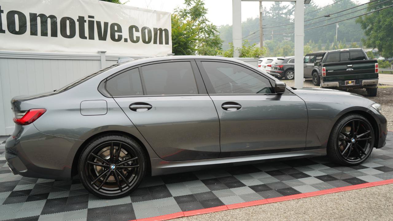 Used 2020 BMW 330i xDrive Sedan w/ M Sport Package AWD/4WD image 7