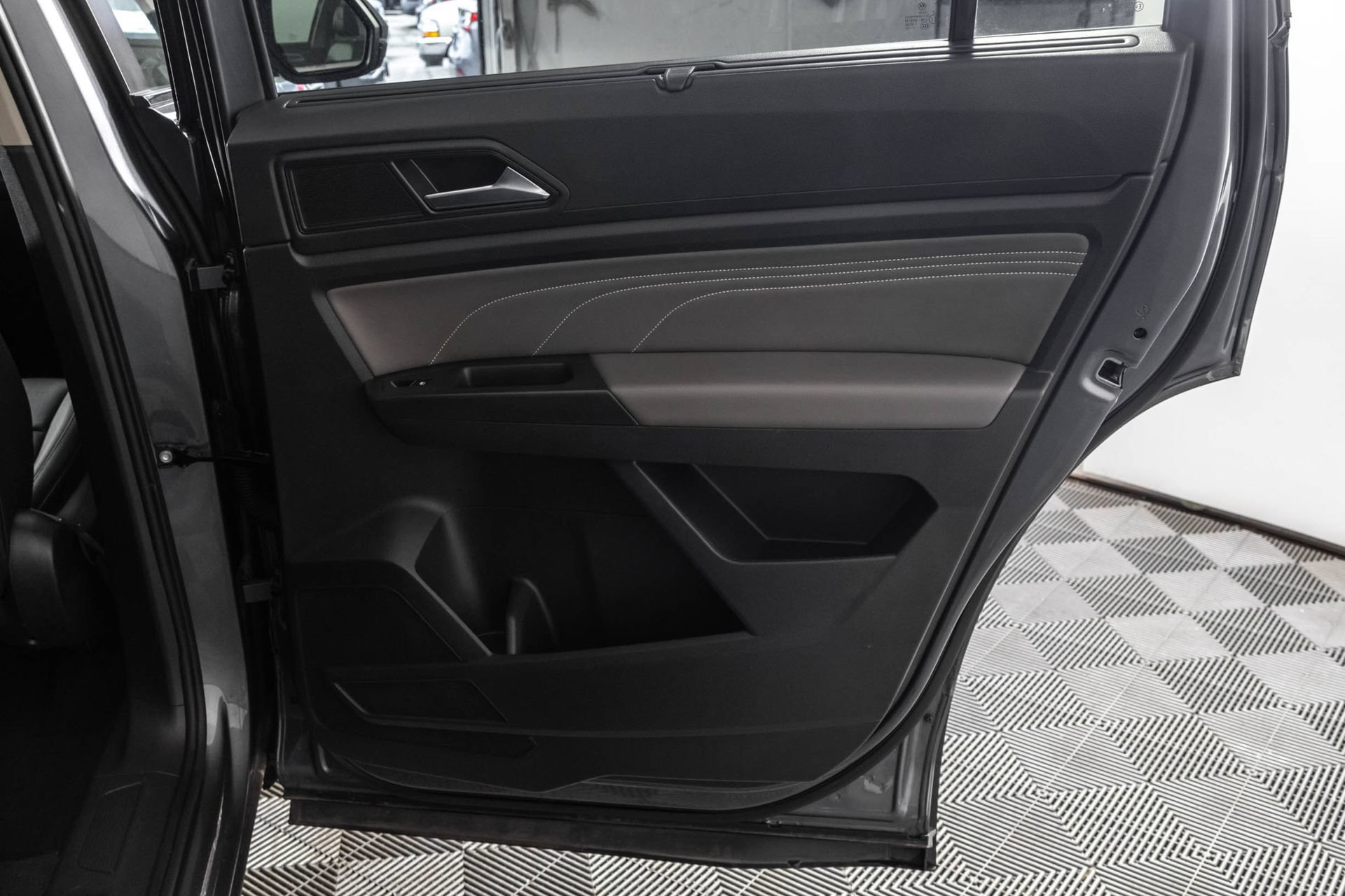 Used 2023 Volkswagen Atlas SE AWD/4WD image 41