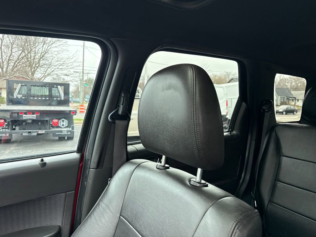 Used 2011 Ford Escape Limited w/ 302A Rapid Spec Order Code image 43