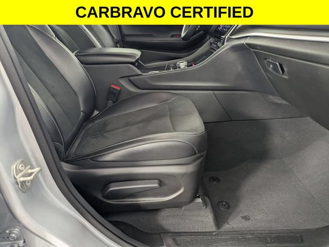 Used 2024 Jeep Grand Cherokee L Altitude RWD image 36