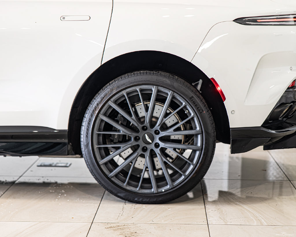 Used 2024 Aston Martin DBX 707 AWD/4WD image 7