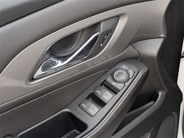 Used 2023 Chevrolet Traverse LT image 20