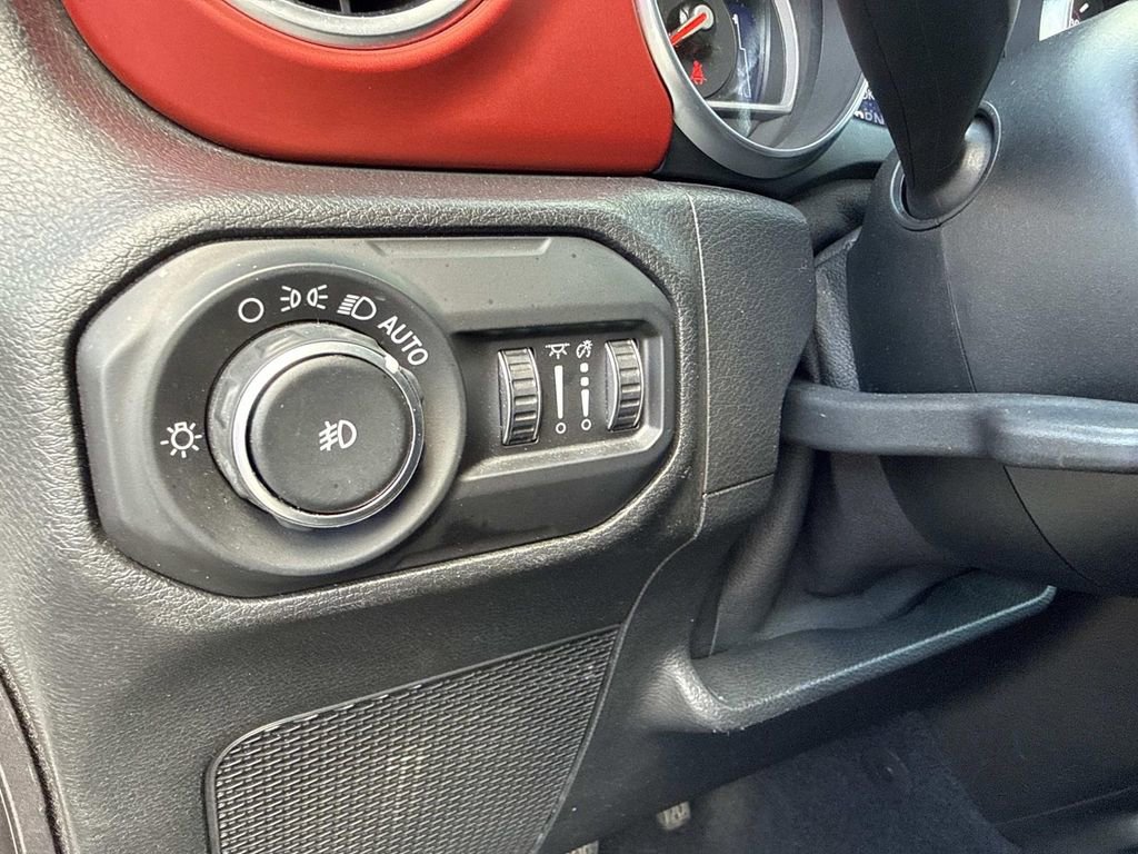 Used 2020 Jeep Wrangler Unlimited Rubicon AWD/4WD image 30