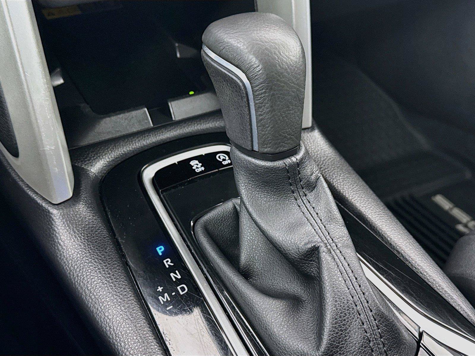 Certified 2025 Toyota Corolla Cross XLE FWD image 25
