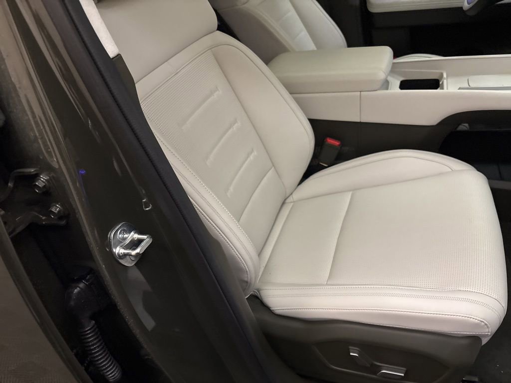 Used 2024 Hyundai Santa Fe Calligraphy image 25