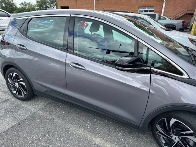 Used 2023 Chevrolet Bolt LT FWD image 4
