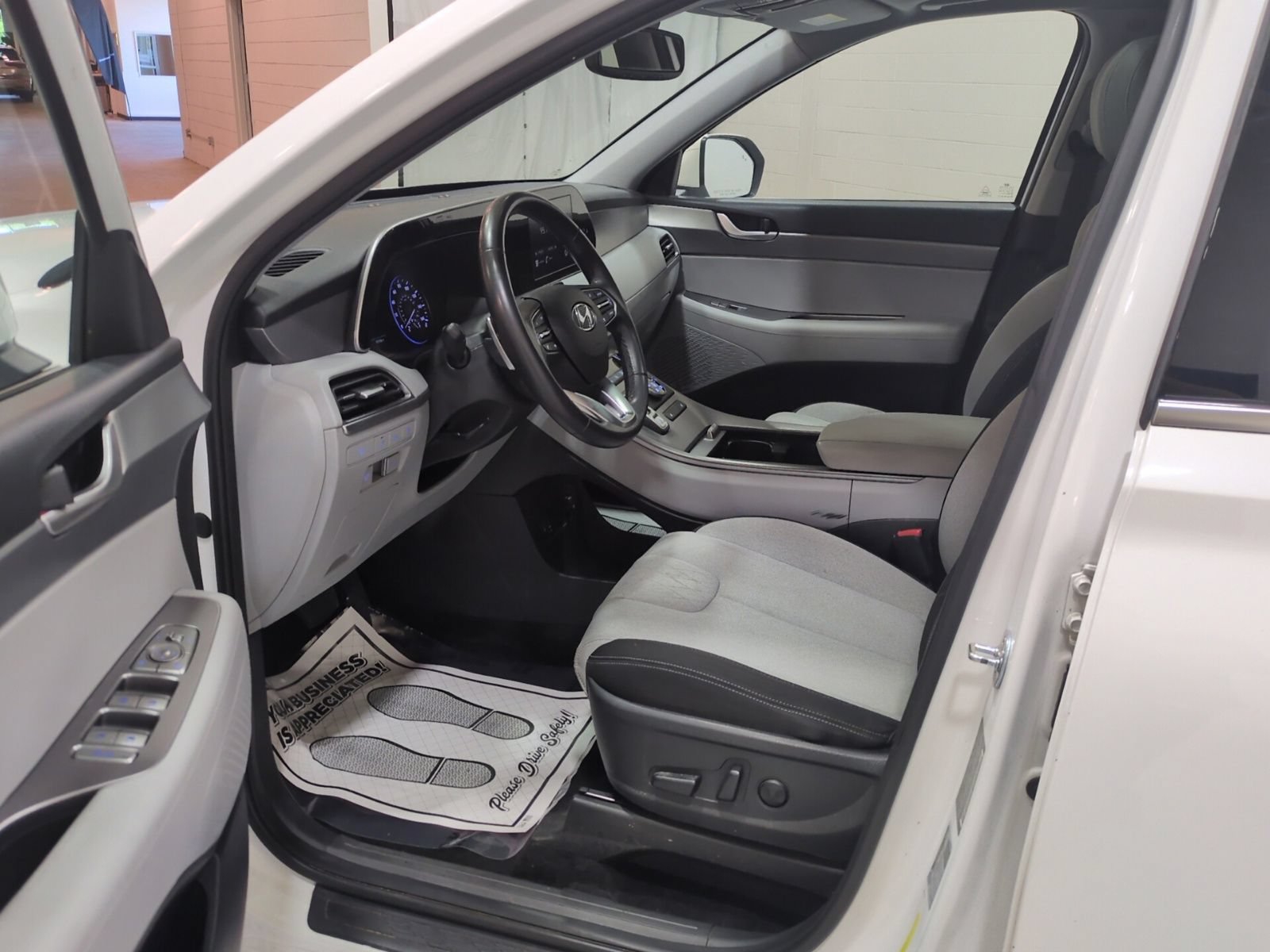 Used 2022 Hyundai Palisade SEL w/ Convenience Package AWD/4WD image 19