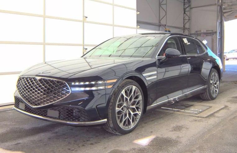 Used 2025 Genesis G90 3.5T image 1