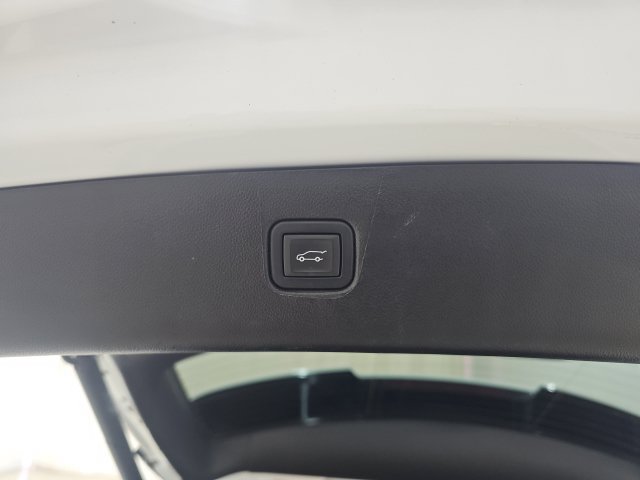 Used 2024 Chevrolet Blazer LT w/ Convenience Package FWD image 8
