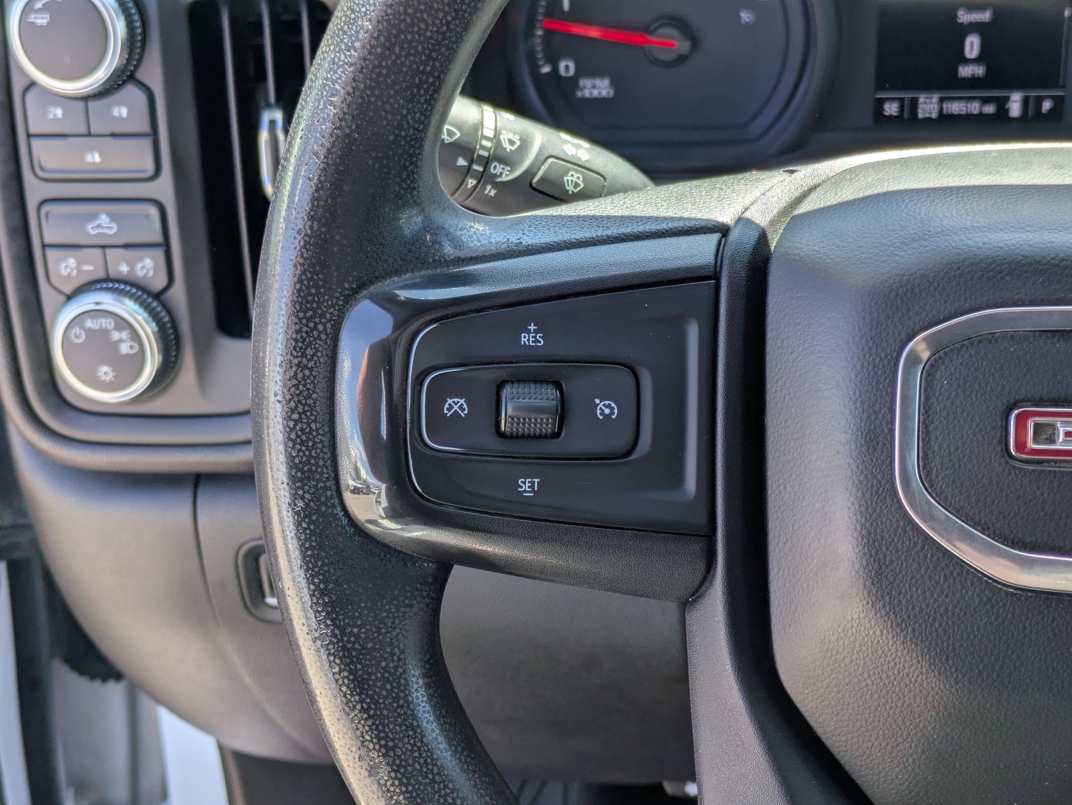 Used 2021 GMC Sierra 2500 4x4 Crew Cab w/ Convenience Package image 17