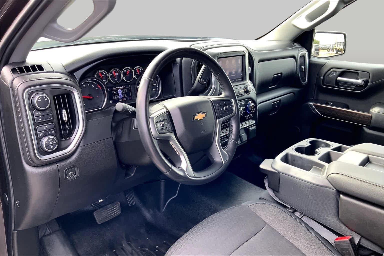 Used 2019 Chevrolet Silverado 1500 LT w/ Texas Edition AWD/4WD image 16