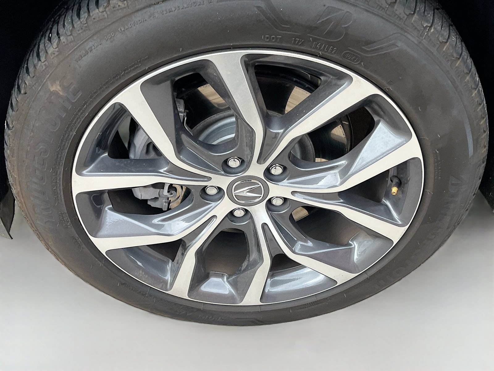 Used 2024 Acura MDX w/ Technology Package FWD image 34