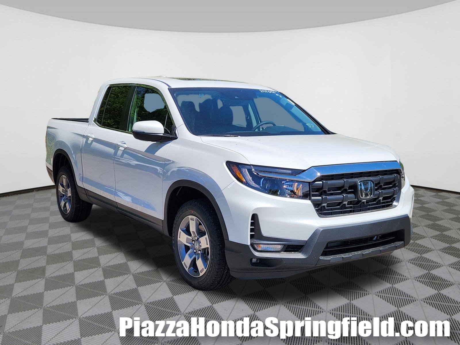 New 2025 Honda Ridgeline RTL