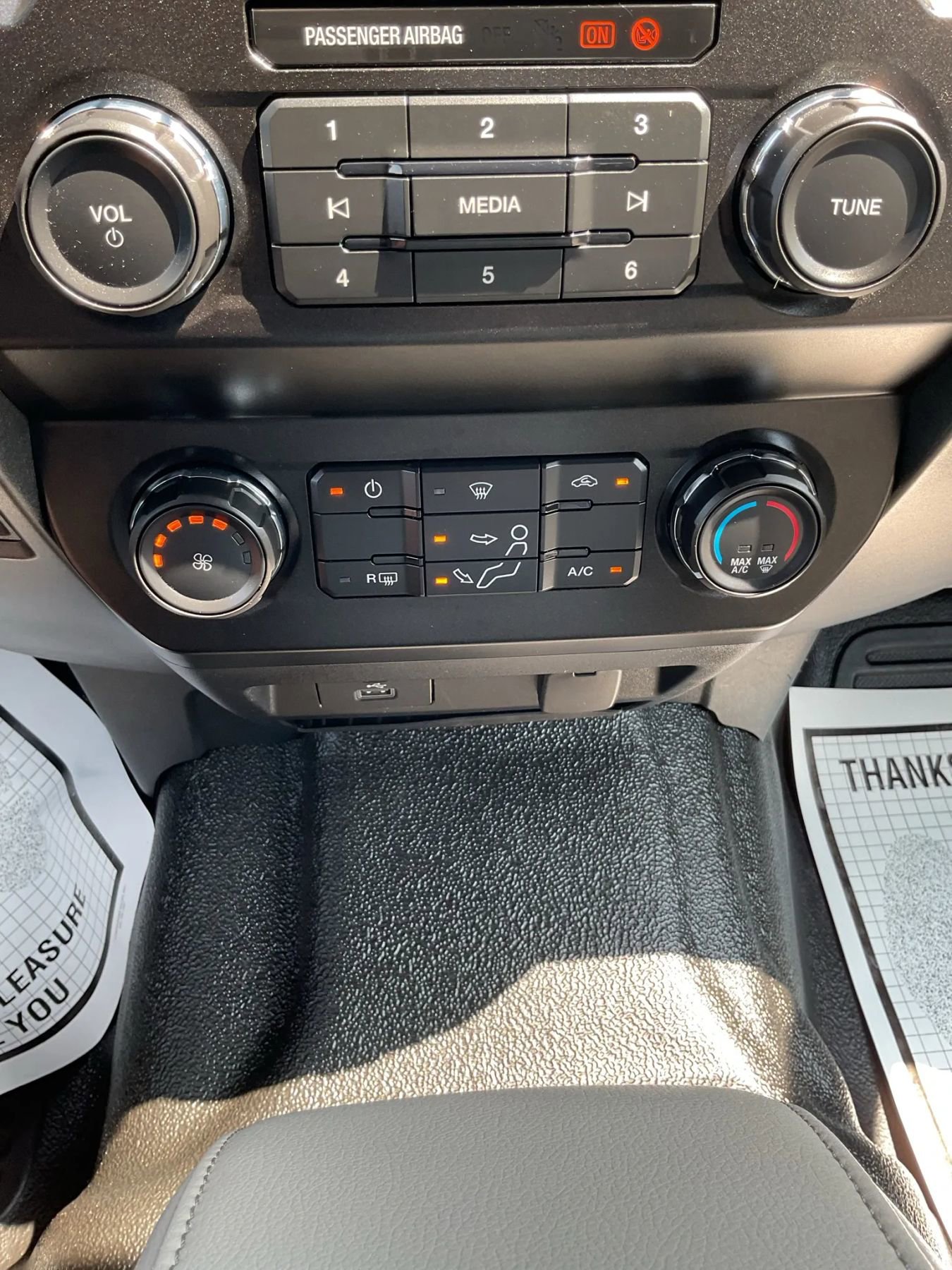 Used 2022 Ford F250 XL w/ Power Equipment Group image 31