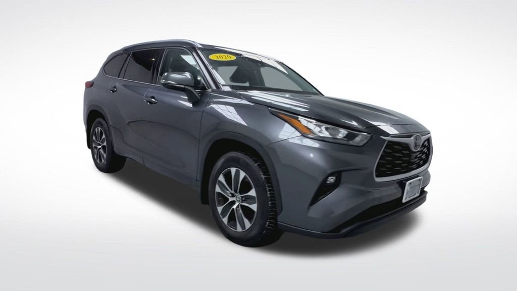 Used 2020 Toyota Highlander XLE image 18