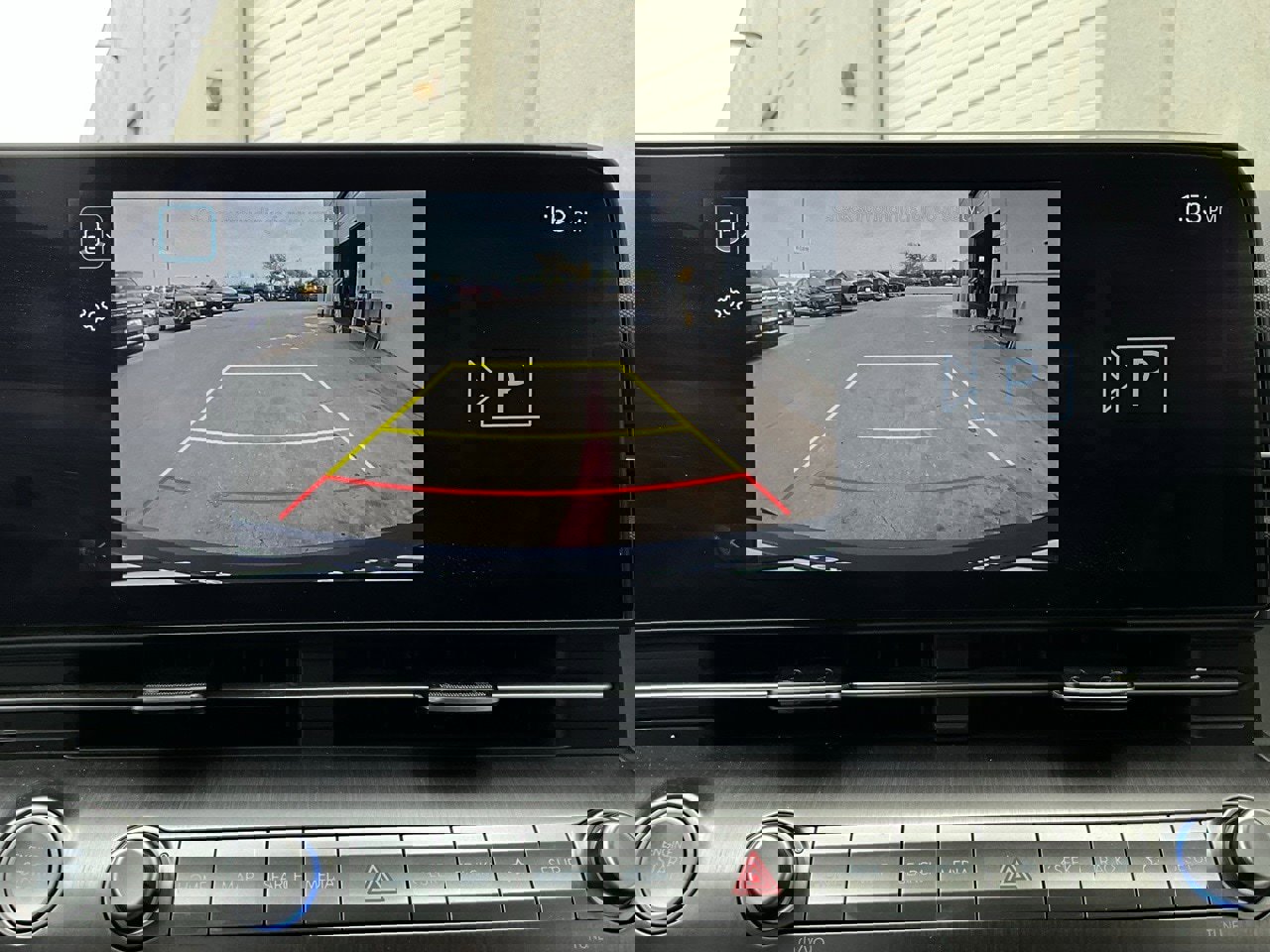 Used 2025 Hyundai Kona SEL image 33