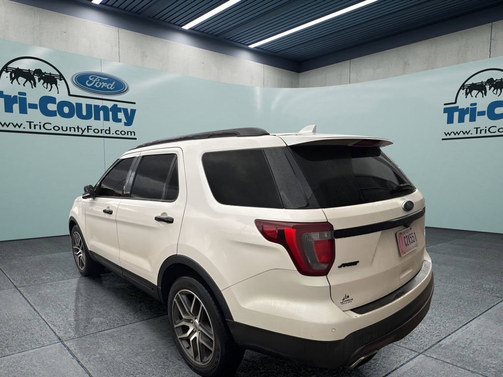 Used 2017 Ford Explorer Sport w/ Equipment Group 401A AWD/4WD image 3