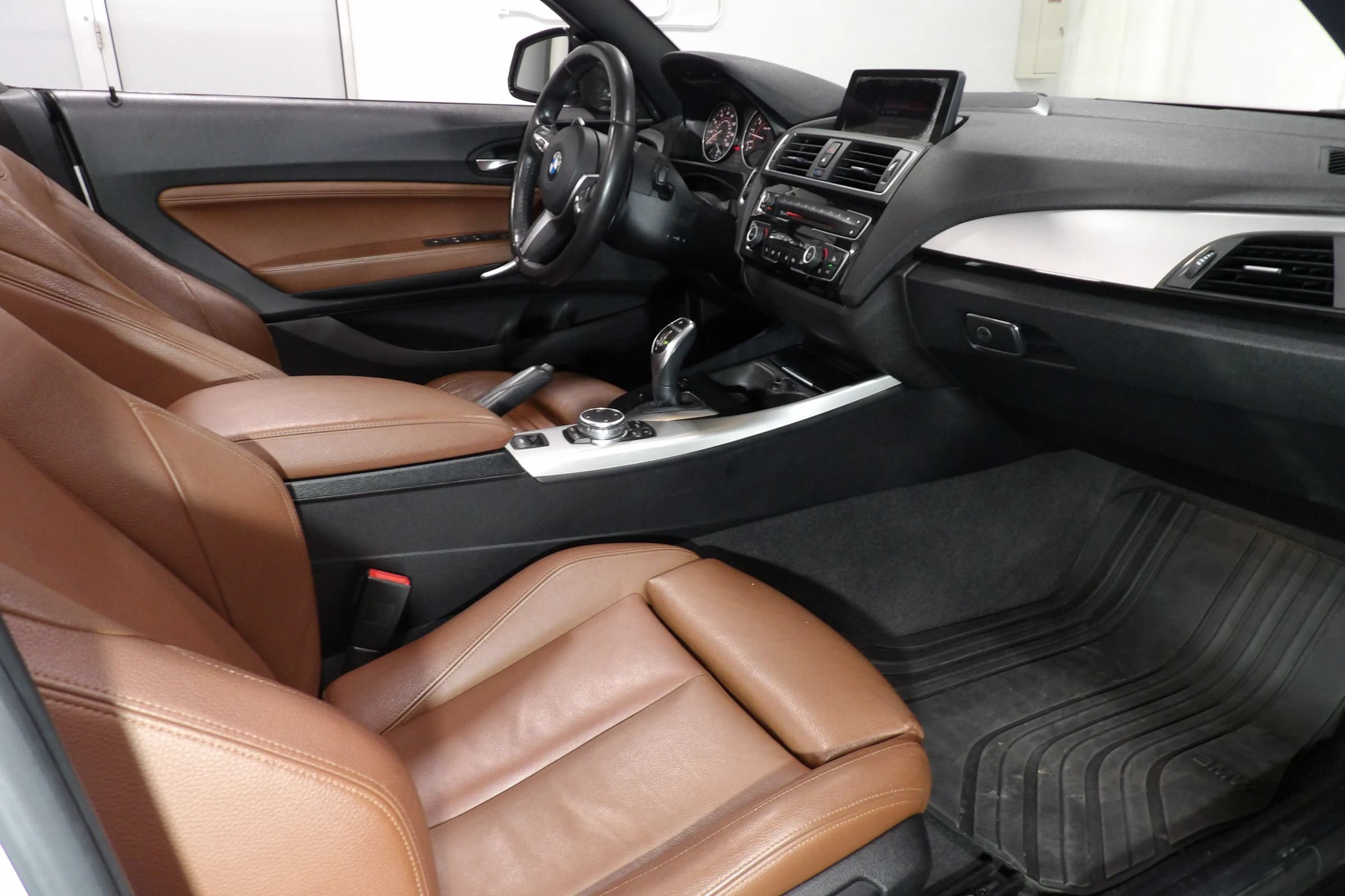 Used 2016 BMW M235i xDrive Convertible AWD/4WD image 14