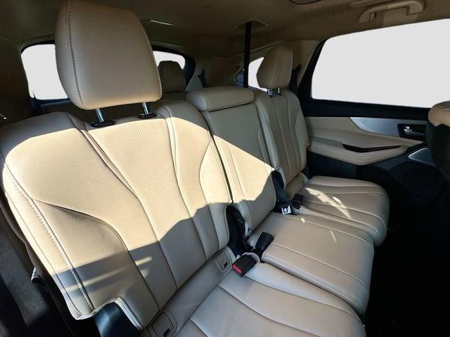 Used 2025 Acura MDX w/ Technology Package image 32