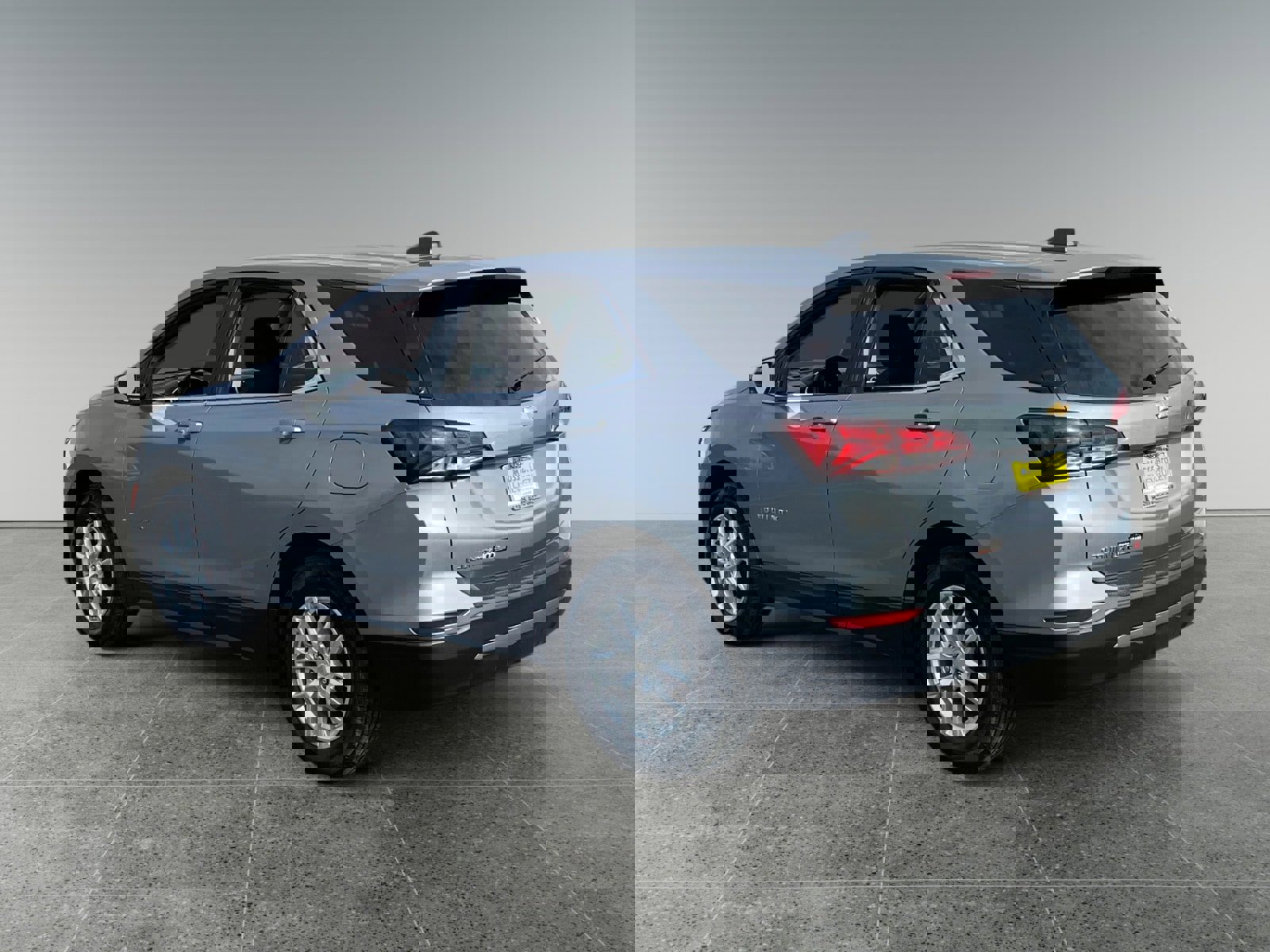 Used 2023 Chevrolet Equinox LT image 3